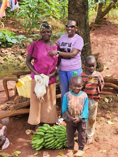 SURPRISING A SINGLE MOTHER OF THREE ,IN THE RIGHT TIME .