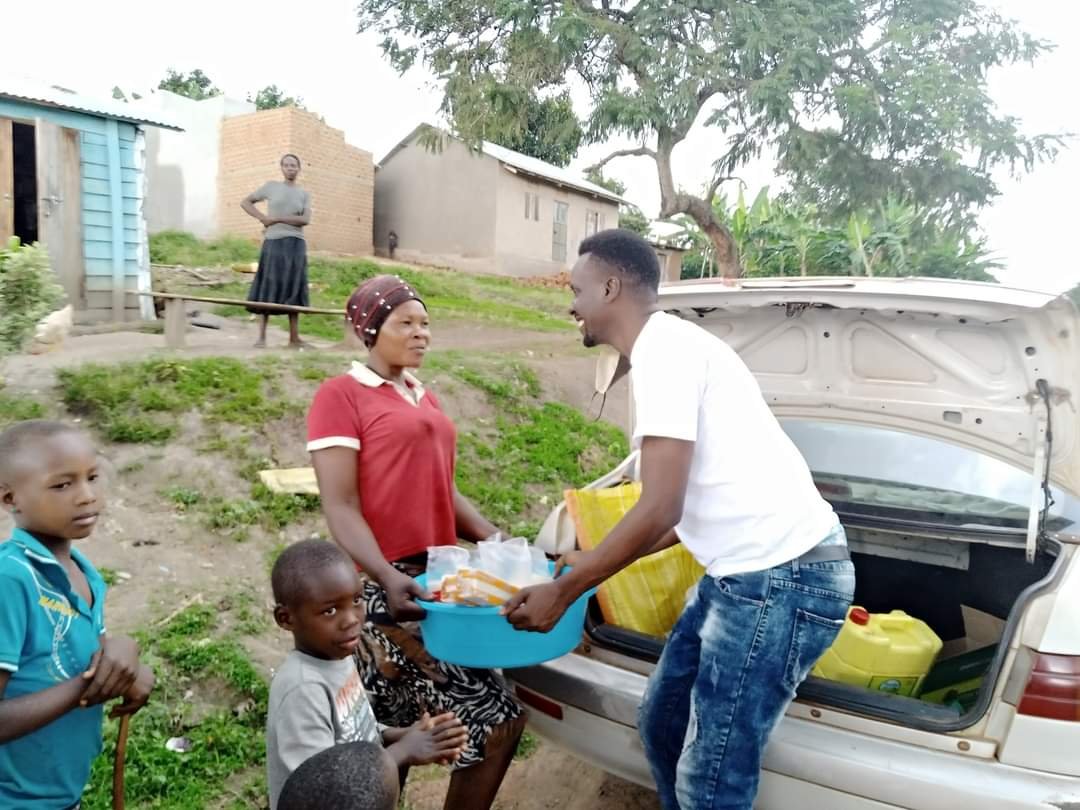 GIVING HOUSE NUMBER 121