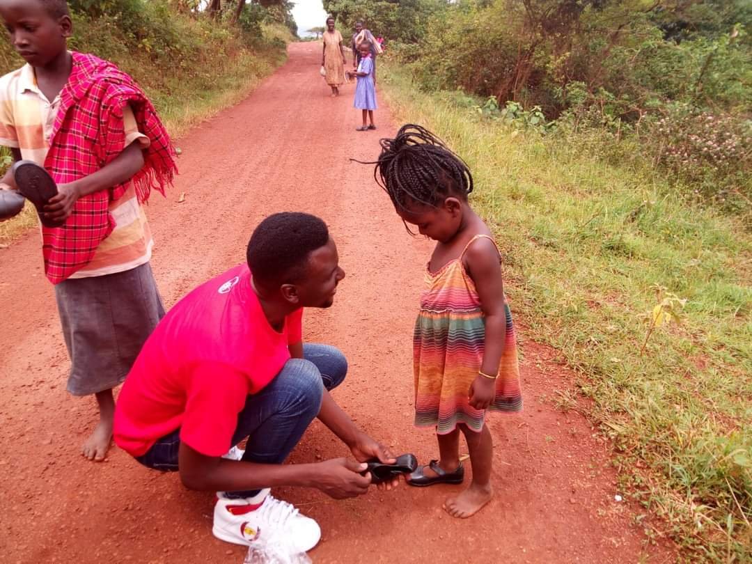 3RD GROUP OF CHILDREN TO BE SURPRISED WITH A NEW SHOE.