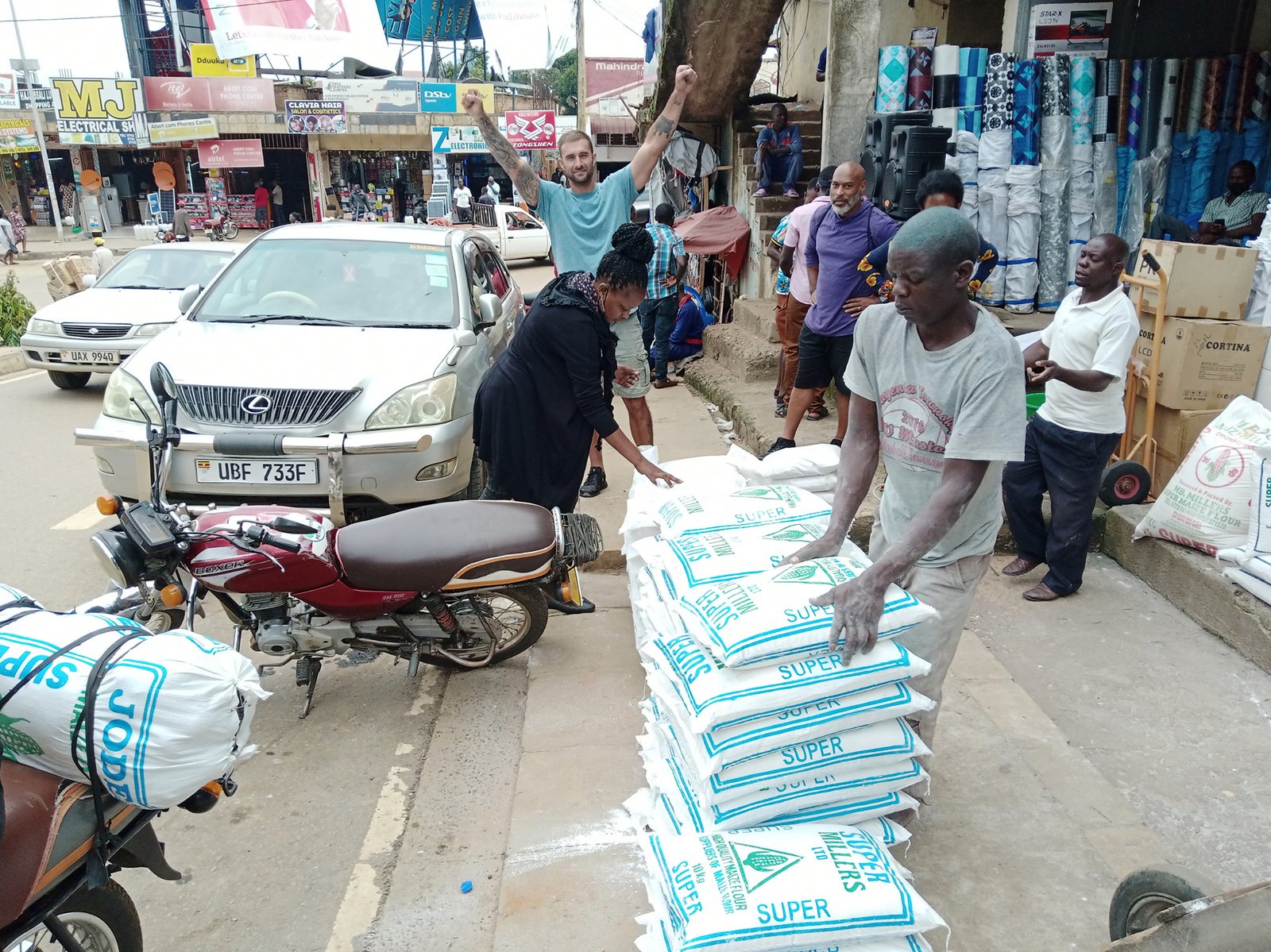 ARRIVAL AND BUYING FOOD IN MBARARA TOWN .