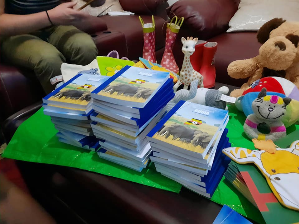 BIBLE GIFTS FROM NETHERLANDS TO GIVE AWAY .